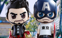 【トピックス】​「コスベイビー」シリーズに『シビル・ウォー／キャプテン・アメリカ』東京ツアー中の「スティーブ＆トニー」が登場！