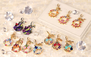 【トピックス】『アイカツ！シリーズ』より、ユニットドレスをモチーフにした手のひらサイズの「チャーム」が登場！