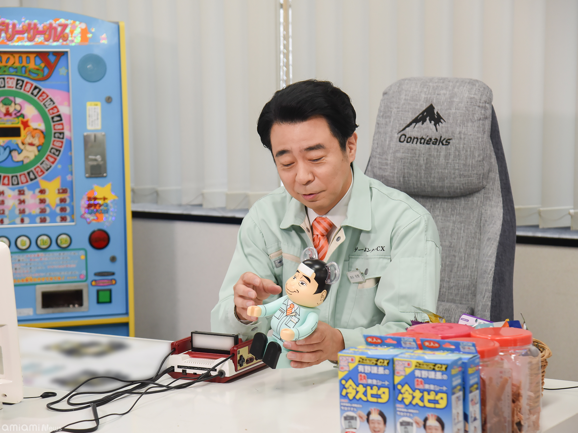 ゲームセンターCX　有野課長　フィギュアセット Amazon | SRDX ゲームセンターCX 有野課長 | フィギュア・ドール