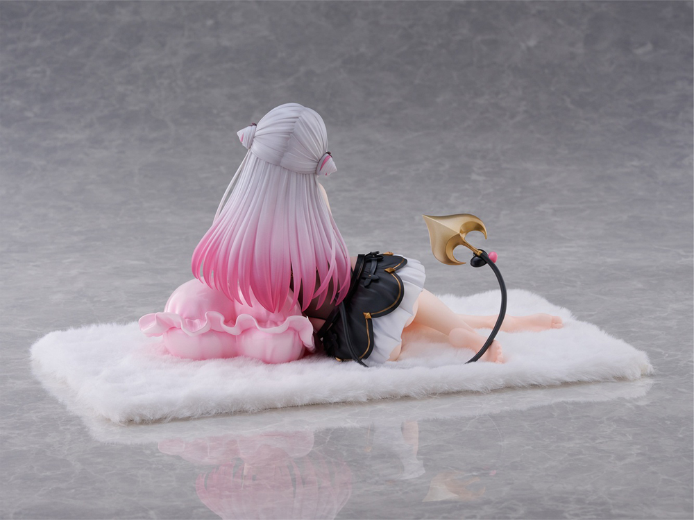 周防パトラ」が本人監修のもと、ゲーミング服姿で1/6スケール