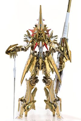 ファイブスター物語』より、主役ロボット「帝騎マグナパレス ザ