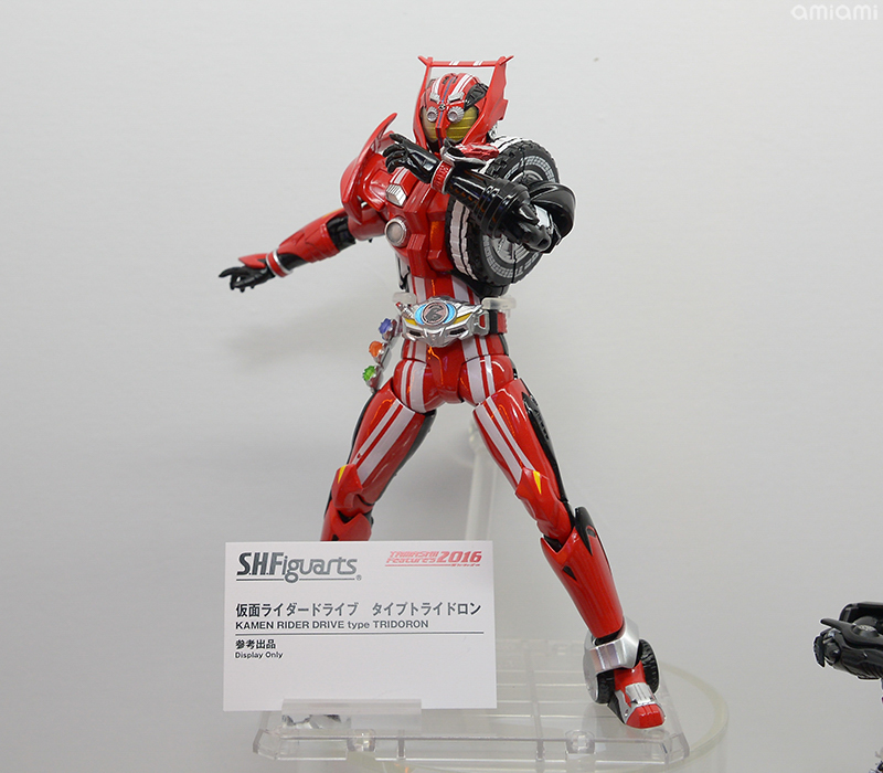 激安定価魂ネイション2016開催記念 S.H.Figuarts(フィギュアーツ) 真骨彫製法 仮面ライダーダークカブト 仮面ライダーカブト フィギュア バンダイ 仮面ライダーカブト